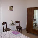 Casa Cairo Rooms&services Gasthuis Mombaroccio