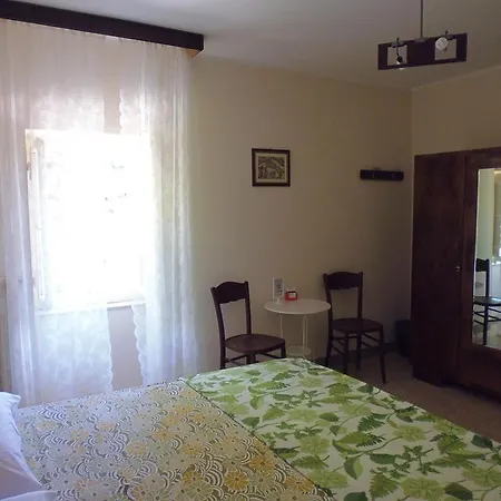 Casa Cairo Rooms&services Гостевой дом Mombaroccio