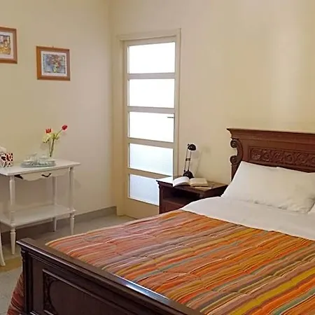 Casa Cairo Rooms&services Mombaroccio