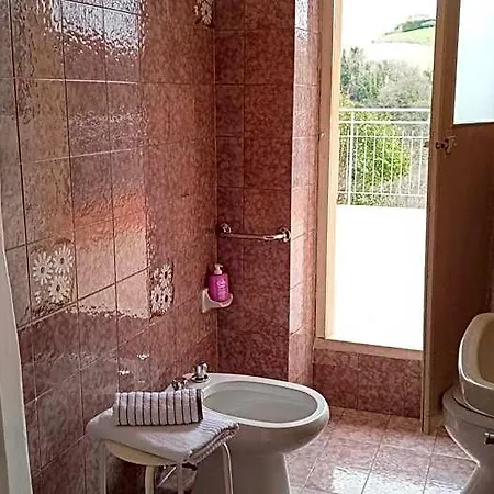 Casa Cairo Rooms&services 3* Mombaroccio