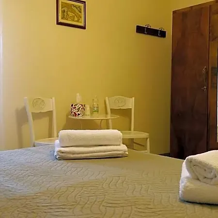 Casa Cairo Rooms&services Гостевой дом Mombaroccio
