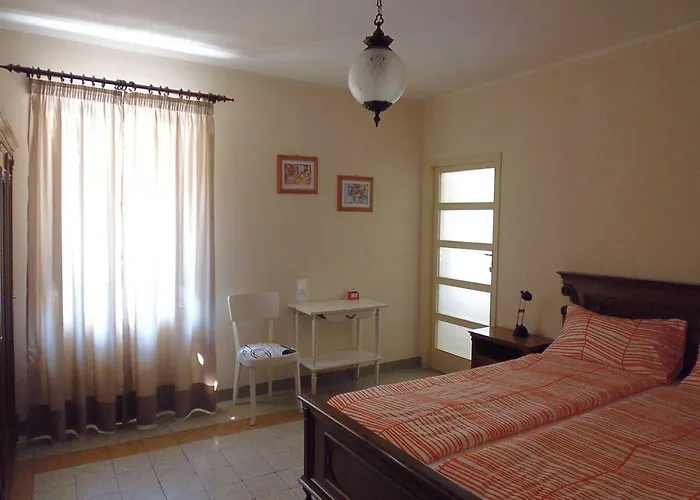 Casa Cairo Rooms&services 3* Mombaroccio